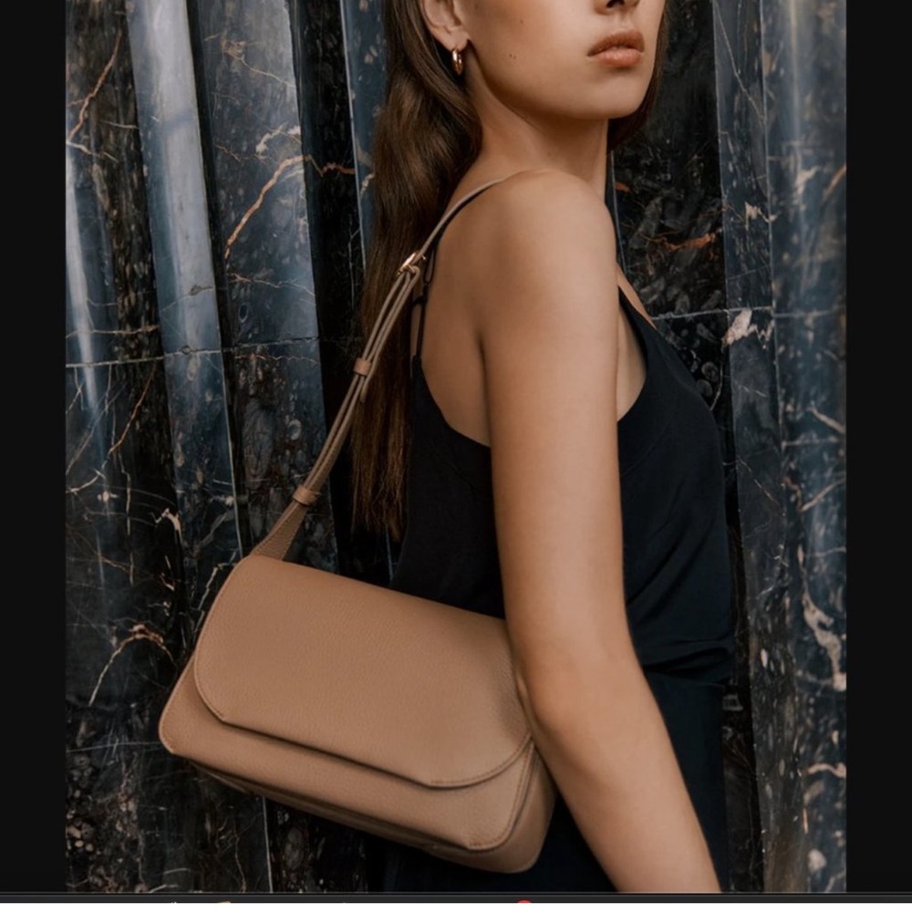EUC Cuyana Concertina Shoulder Bag in Cappuccino